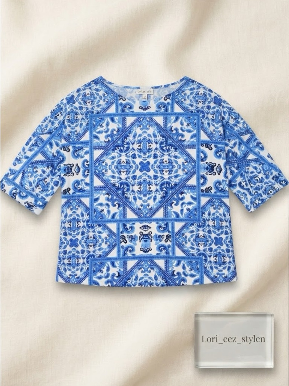 Blue Geometric Short-Sleeve Women’s Top - 1X
